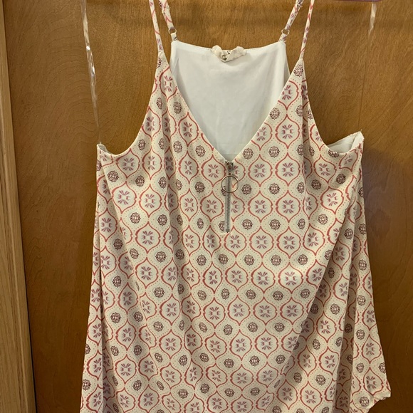 Summer Casual Blouse - Picture 2 of 4